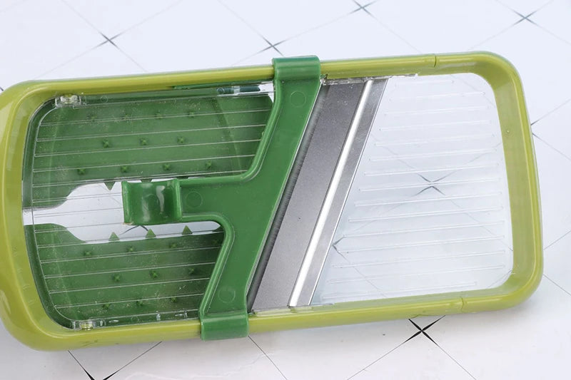 Multifunctional Vegetable Cutter – Easy & Fast Vegetable Chopper, Slicer and Grater for Everyday Kitchen Use